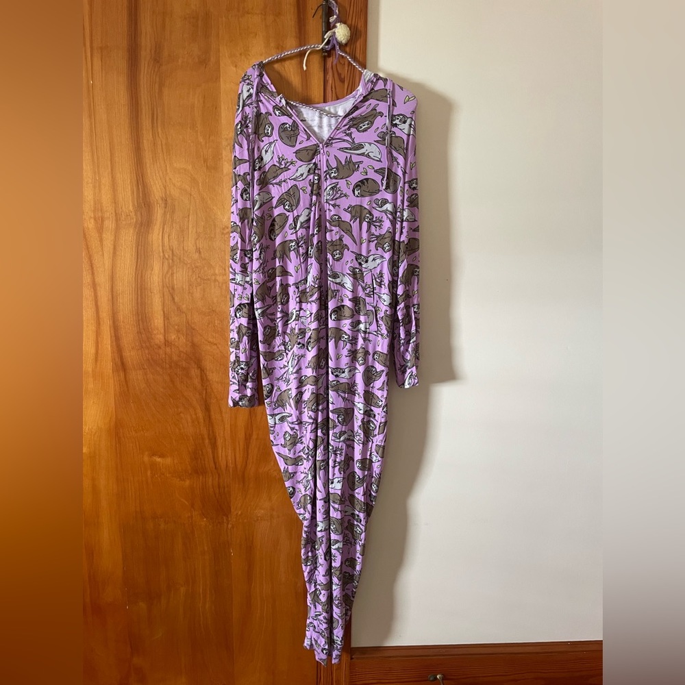 Adult onesie yoga-sloth themed pyjama